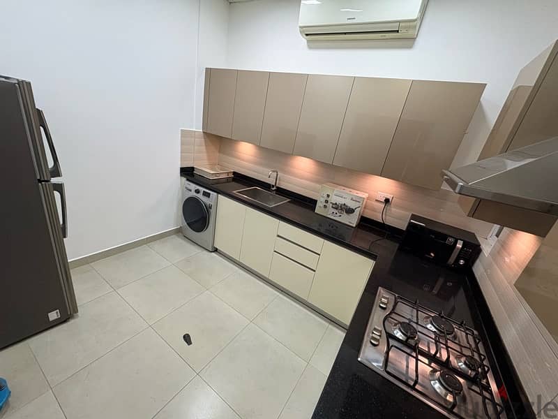 FULLY FURNISHED 2 BEDROOM FLAT AVILABLE 0