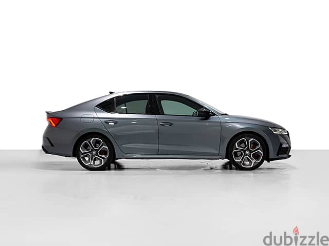 Skoda Octavia 2023 VRS (Pre-Owned) 3