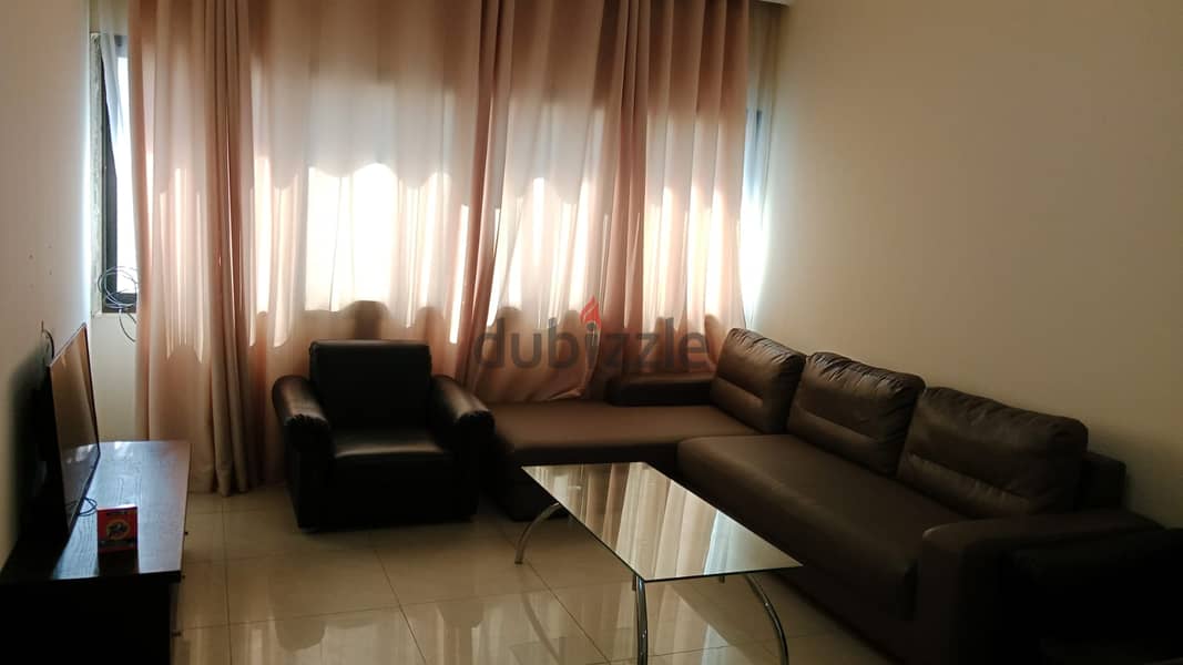 Bed space for rent in 2 BHK flat - 6 bed space available 9