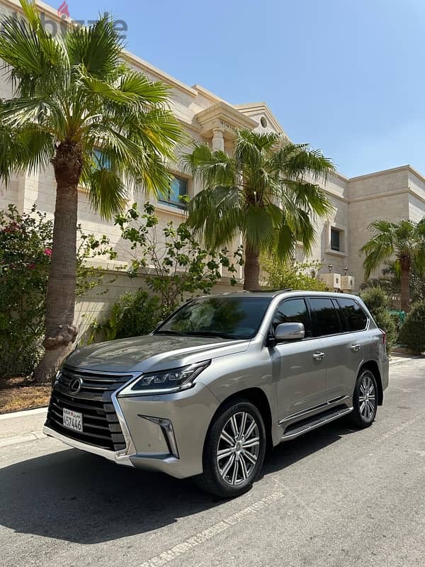 Lexus LX 570 2016 38km only 0