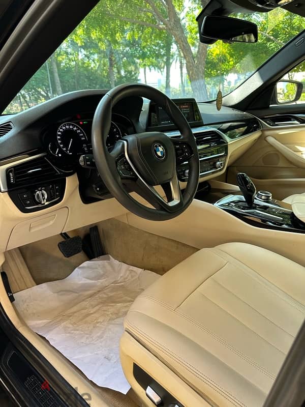 BMW 5 Series 2018   86 km  price 8400bd only 4