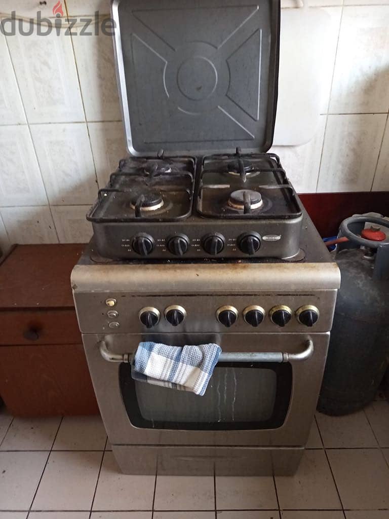 Airconditioner / Fridge/ Cooker With Gas Cylinder & Bed W/ Matress 4 1