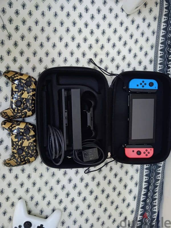 Urgent sale Nintendo switch with all accessories بيع عاجل 0