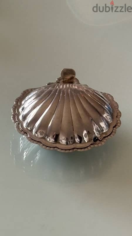 antique vintage Shell Shaped Silver 1