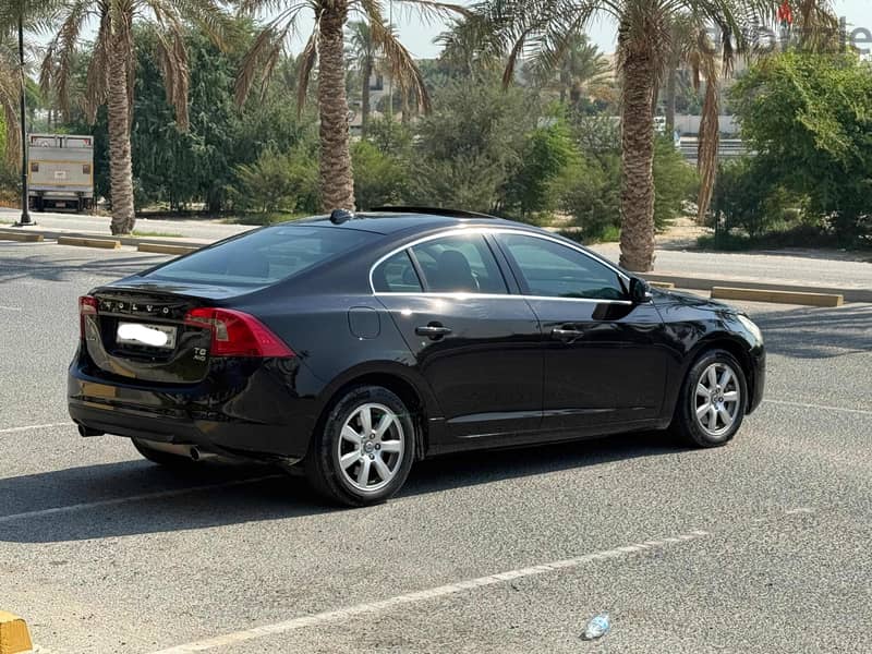 Volvo s60 2011 black 5