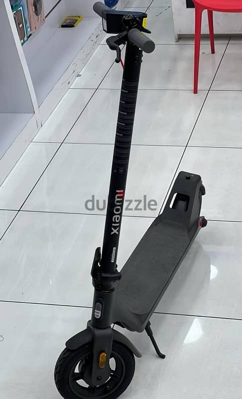 XIAOMI ELECTRIC SCOOTER 4  GEN 2 30 DAYS ONLY USED 1