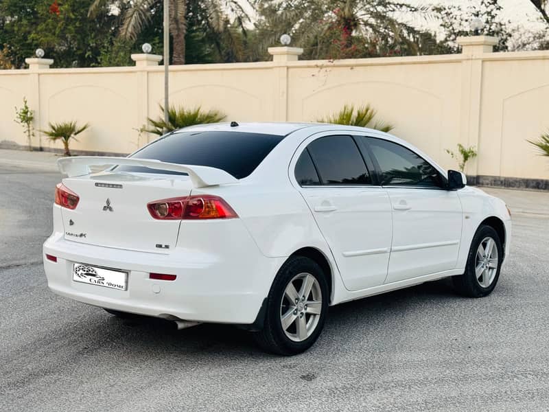 Mitsubishi Lancer 2008 2.0L EX 3