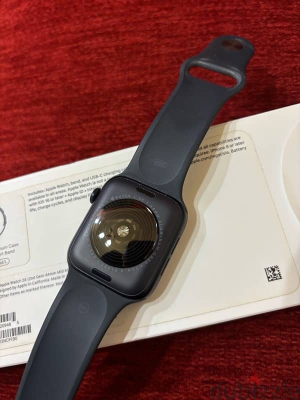 apple watch se 2 generation - perfect condition as new 4