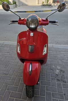 Vespa GTS300 0