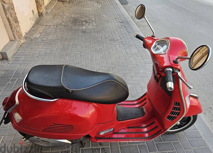 Vespa GTS300 4