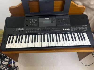 KEYBOARD/PIANO