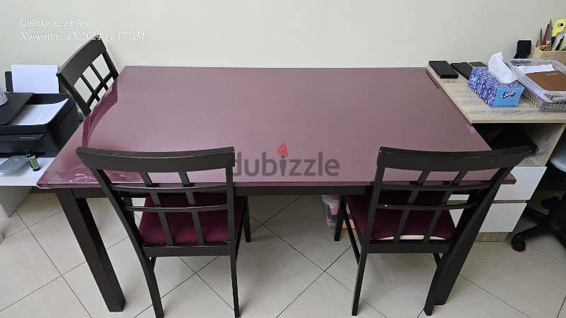 6 seaters dining table 1