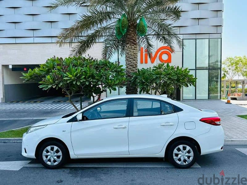 Toyota Yaris 2022 full agency maintained excellent condition 3