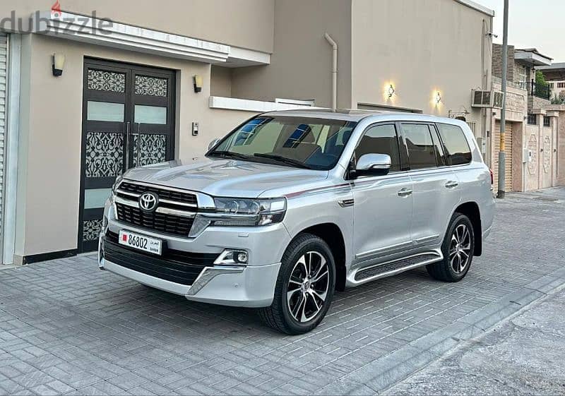 2021 Toyota Land Cruiser V8 GRAND TOURING 0