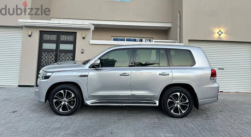 2021 Toyota Land Cruiser V8 GRAND TOURING 2