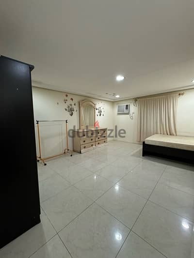 1 bedroom flat for rent Hoora Only 160BD with EWA