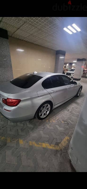 BMW 5-Series 2012 1