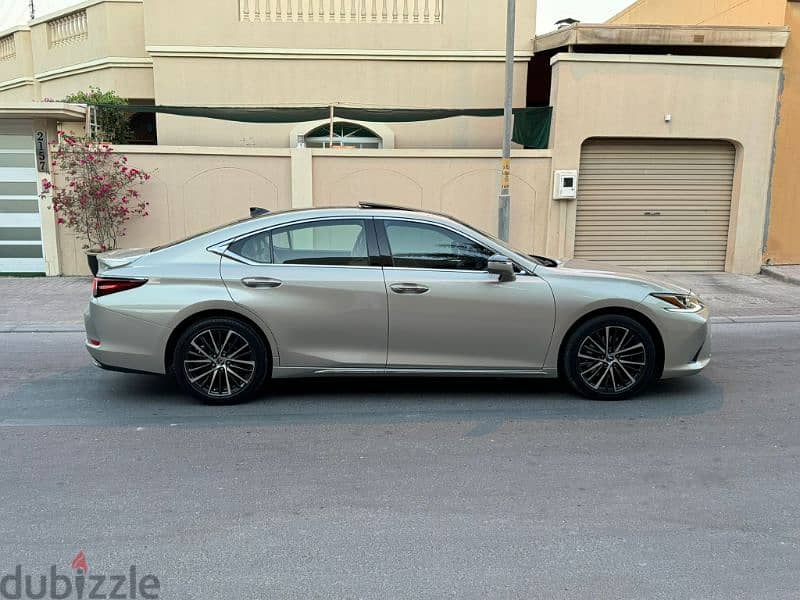 2022 full option Lexus ES 350 (Bahraini) 2