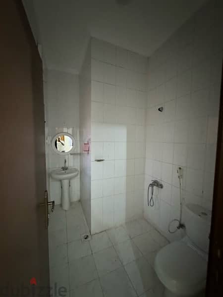 Flat for rent 1 Bedroom with EWA Hoora near Zainal Mart 3