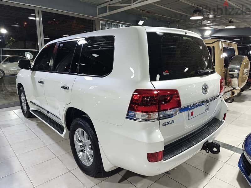 2019 Toyota Land Cruiser GXR V6 1