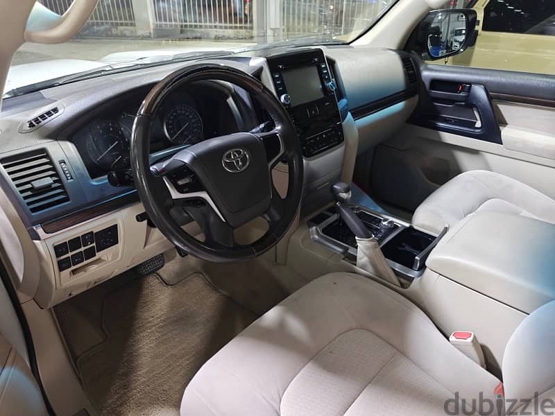 2019 Toyota Land Cruiser GXR V6 4