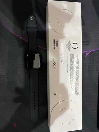 Apple Watch Series 8 45mm Midnight Aluminum Case , Midnight Sport Band