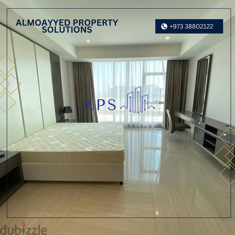 SPACIOUS BALCONY/ CITY VIEW/ BRIGHT LIVING ROOM/ MODERN AMENITIES 5