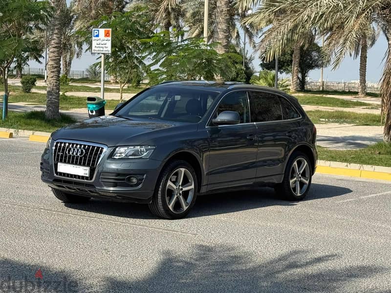 Audi Q5 2011 grey 1