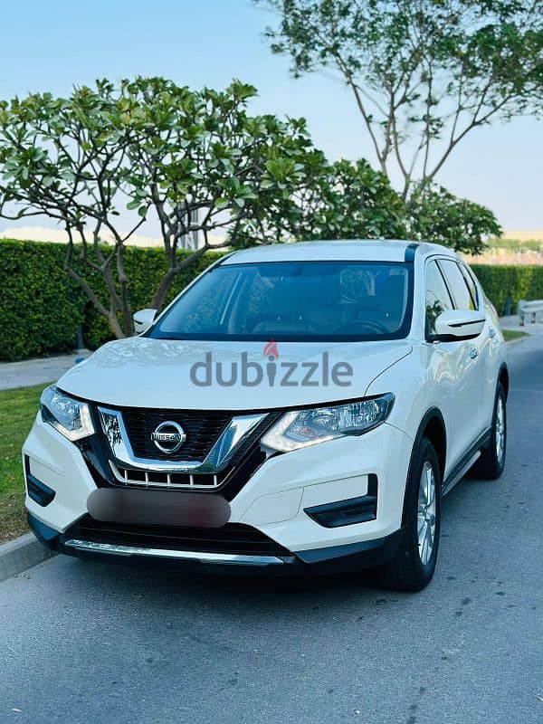 Nissan X-Trail 2019 model. single owner. Pass & insur till October-2025 5