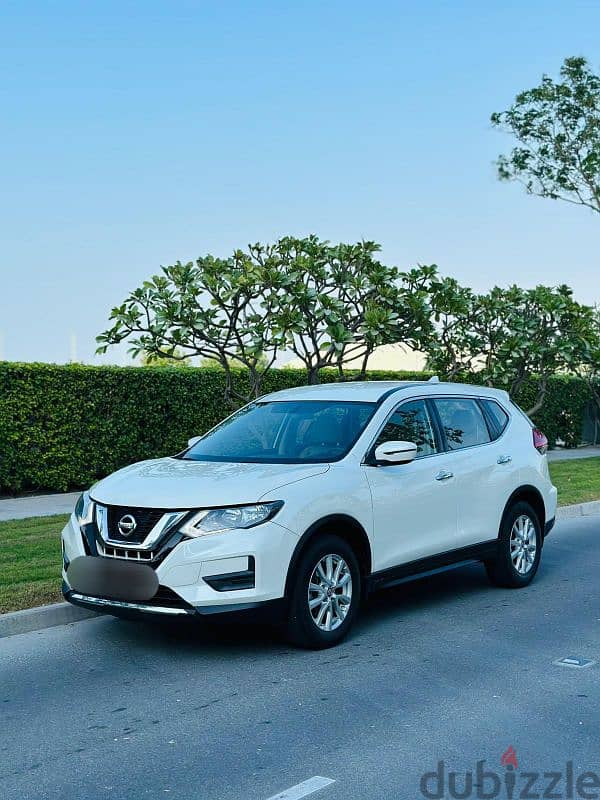 Nissan X-Trail 2019 model. single owner. Pass & insur till October-2025 7