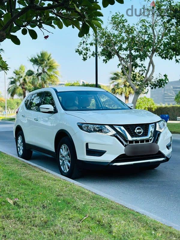 Nissan X-Trail 2019 model. single owner. Pass & insur till October-2025 8