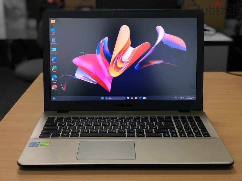 ASUS VIVOBOOK Core i7 8th Gen NVidia 4GB Graphics Card 15.6" 0