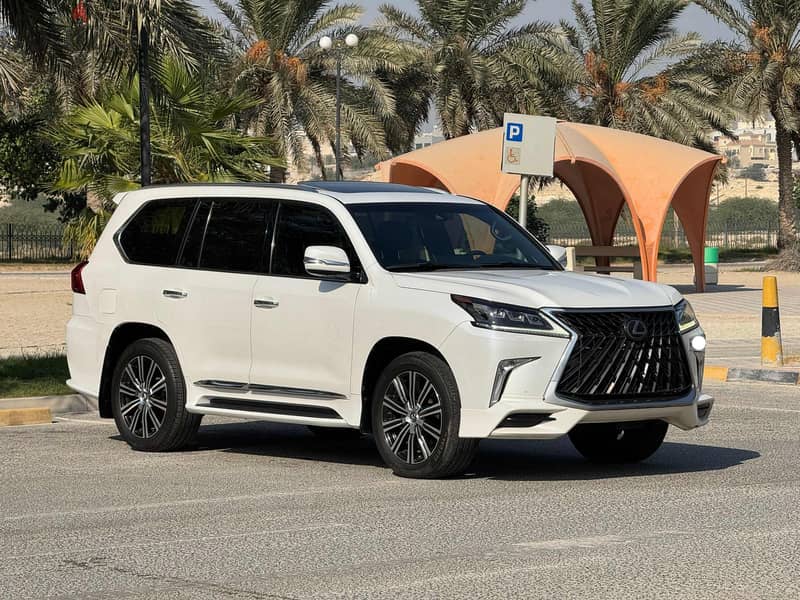 Lexus LX 570S 2019 White 0