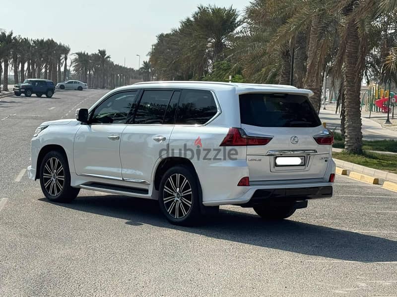 Lexus LX 570S 2019 White 5