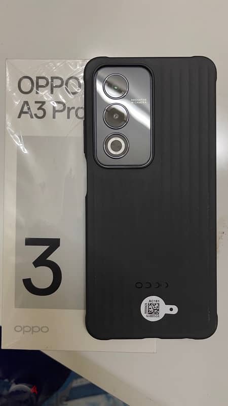 OPPO A3 pro 5G 256 gb 8 +8 gb ram black 4