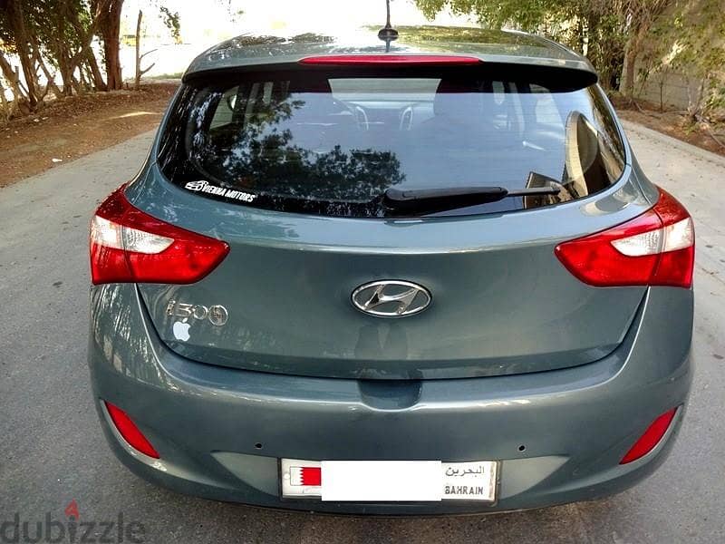 Hyundai i30 full option in mint condition 2