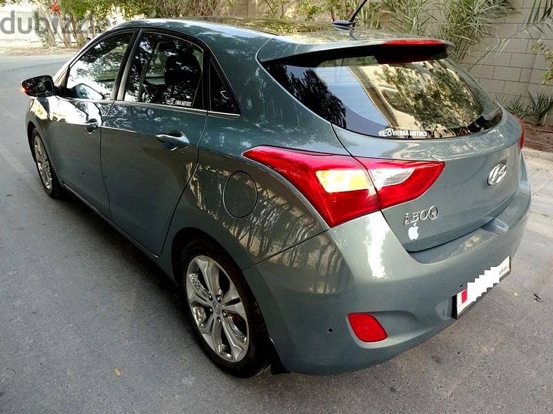 Hyundai i30 full option in mint condition 3