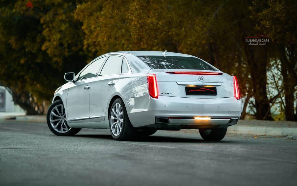 Cadillac XTS 4 2015 Superb Condition | White 11