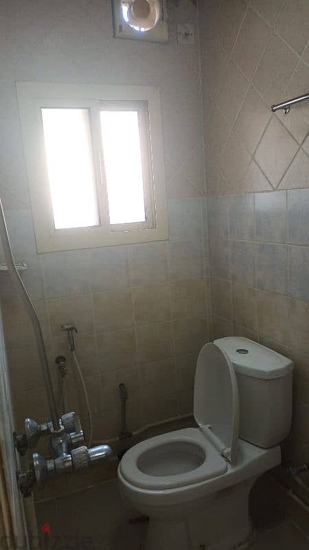 studio flat in souq muharraq 4