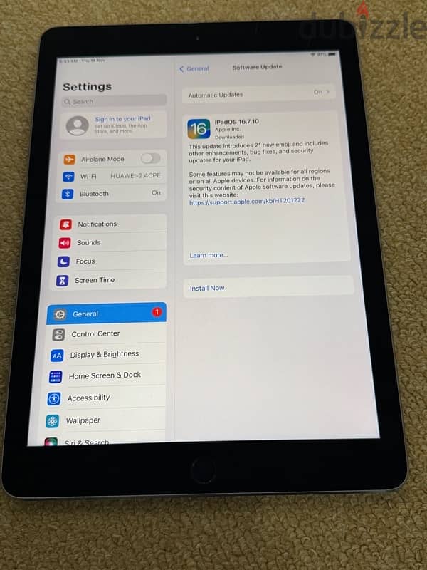 Apple iPad Pro 9.7 32gb TrueTone like new 3