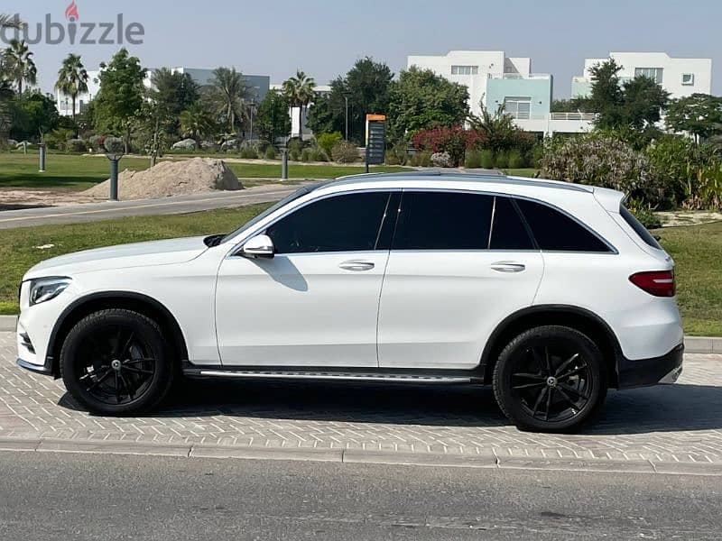 2018 model Mercedes GLC 300 2