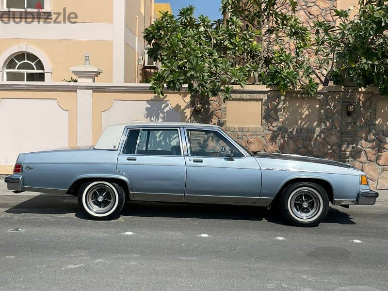 Buick Park Avenue - 1983 model 2