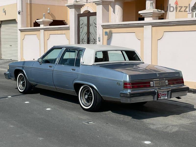 Buick Park Avenue - 1983 model 4