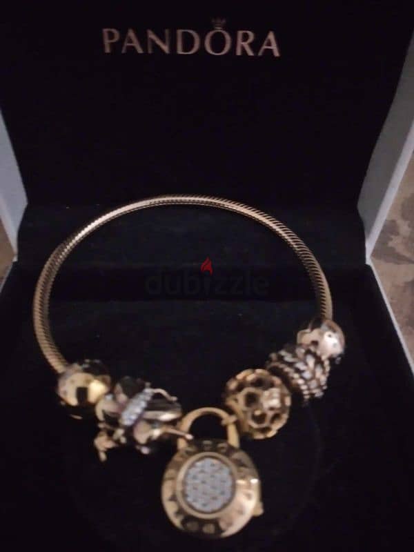 PANDORA BRACELET WITH 5CHARMS 1