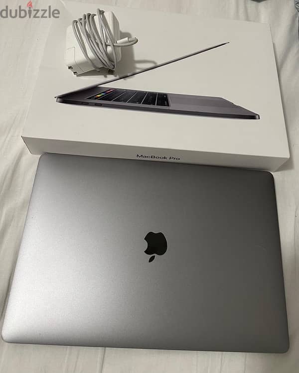 MacBook Pro i9 , 32gb ram 1