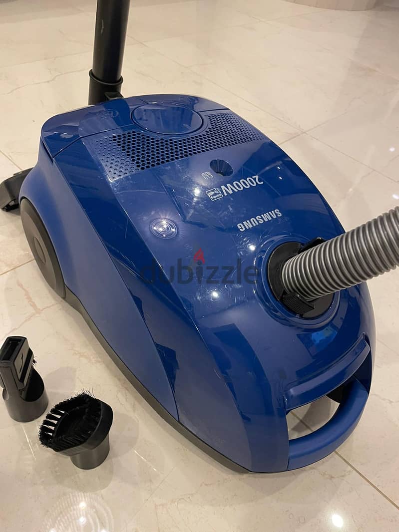 Samsung Vacuum Cleaner 2200W, Same like new 0