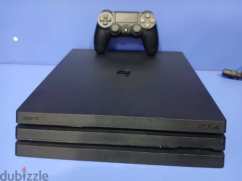 PS4 Pro 1 TB available 4