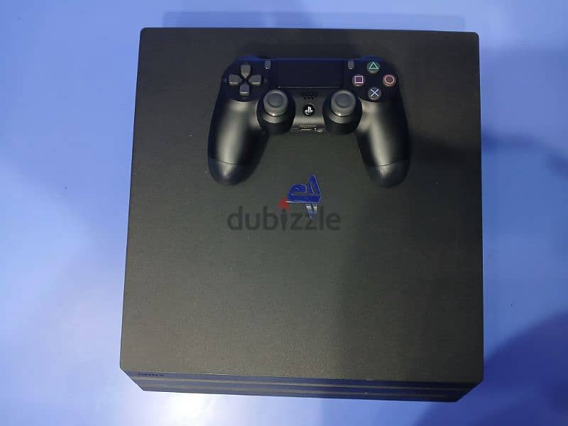 PS4 Pro 1 TB available 7