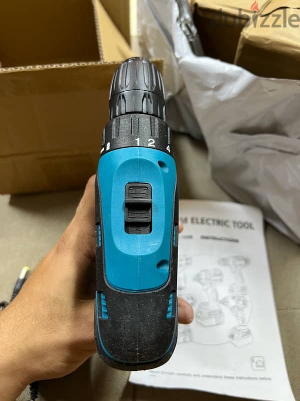 new impact drill with 1 battery & charger 2