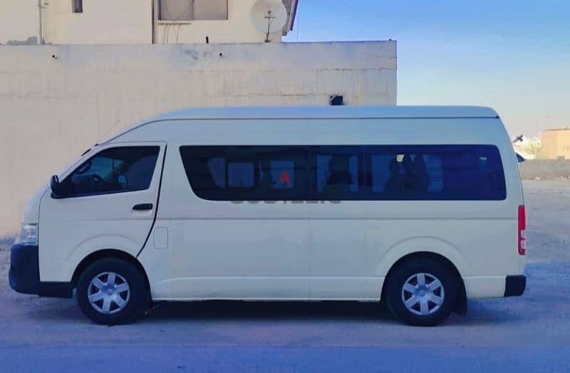 toyata hiace 2017 model 1